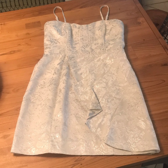 Laundry By Shelli Segal Dresses & Skirts - Laundry dress Laundry By Shelli Segal Dresses & Skirts - Laundry dress